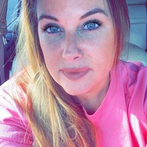 Meet your Posher, Della